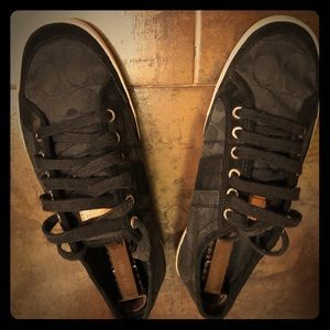 COACH SNEAKERS SIZE 9
